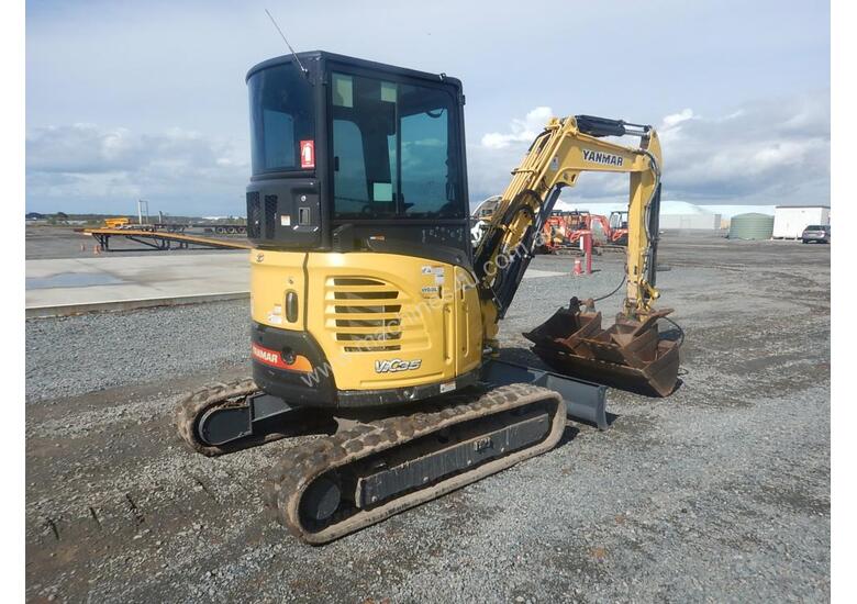 caption Yanmar VI035-6B Excavator