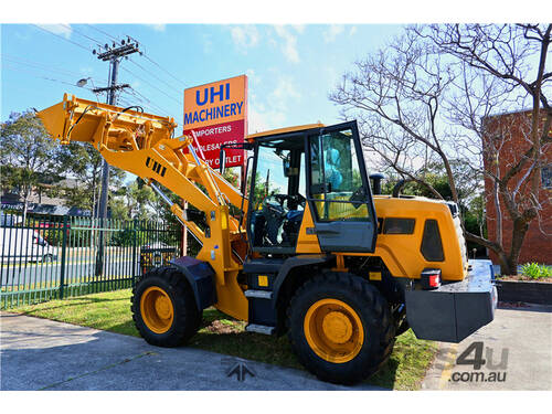 Free Delivery and Service Kit! UHI LG820, 2200KG LIFT ,100HP ,4WD, Stock in SDY, Mel, SA, BNE, Perth