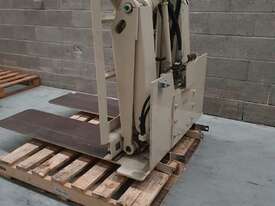 FORKLIFT - SLIP SHEET ATTACHEMENT - picture1' - Click to enlarge