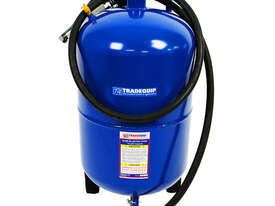 TRADEQUIP 3032T 75 LITRE MOBILE BLASTING KIT (SAND BLASTER) - picture0' - Click to enlarge