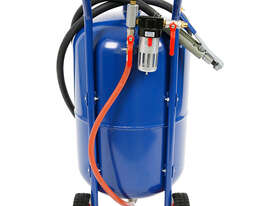 TRADEQUIP 3032T 75 LITRE MOBILE BLASTING KIT (SAND BLASTER) - picture2' - Click to enlarge