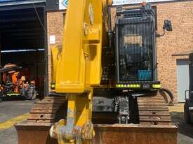 Liebherr 924 Compact Track Excavator - picture1' - Click to enlarge