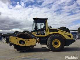 2017 Bomag BW 211 PD-5 - picture1' - Click to enlarge