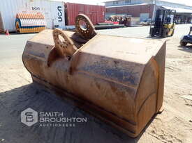 CAT DB LINKAGE SHELL OF TILTING BATTER BUCKET & TILTING HEAD FOR BUCKET TO SUIT CATERPILLAR 336 - picture1' - Click to enlarge