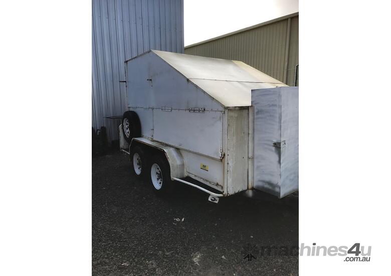 Buy Used 2004 Private Sweeper trailer Box Trailer in , Listed on