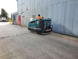 Tennant M20 combination sweeper scrubber  - picture2' - Click to enlarge