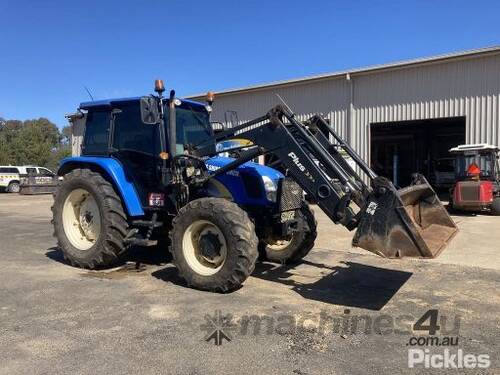 2011 New Holland T5040