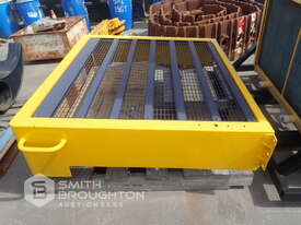 KOMATSU HD785-5 RADIATOR SHROUD - picture0' - Click to enlarge