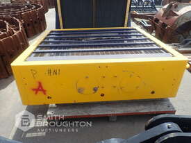 KOMATSU HD785-5 RADIATOR SHROUD - picture0' - Click to enlarge