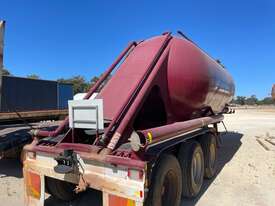 Trailer Tanker Tri 25000L 3 compartments SN1222 Unlicensed - picture1' - Click to enlarge