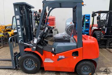 Container Mast 2.5ton Diesel Forklifts