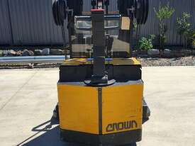 Forklift Crown Walkie Stacker with Container Mast - picture2' - Click to enlarge