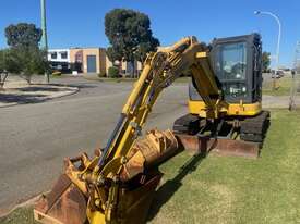 Excavator Komatsu PC45MR-3 4.5 Tonne A/C cab One owner - picture0' - Click to enlarge