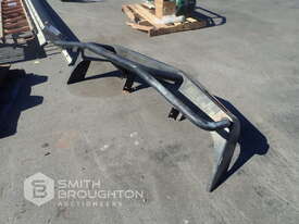 STEEL BULL BAR - picture0' - Click to enlarge