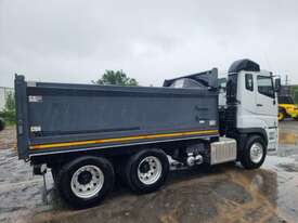 Fuso Shogun 460S Tipper - picture2' - Click to enlarge
