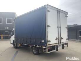 2012 Mitsubishi Fuso Canter 615 - picture2' - Click to enlarge