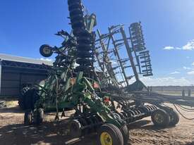 2007 John Deere 1830 Air Drills - picture2' - Click to enlarge