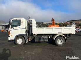 2006 Hino FC4J - picture0' - Click to enlarge