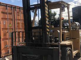 Used Forklifts - Komatsu FG-70-5 - 6 Ton Forklift - picture0' - Click to enlarge