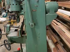 CHISEL CHAIN MORTISER - picture0' - Click to enlarge