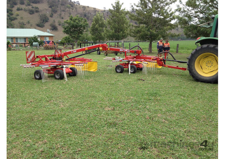 caption SIP Star 600 Twin Rotary Hay Rake
