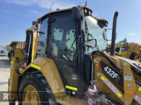 432F Caterpillar Backhoe - picture0' - Click to enlarge