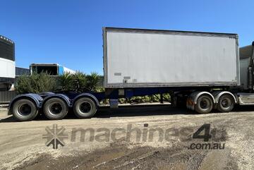 Peki triaxle rollback refrigerated 7.3 metre A Trailer