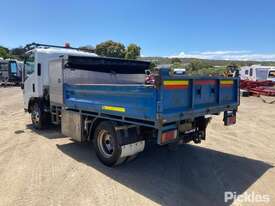 2011 Isuzu NPR 400 Medium - picture2' - Click to enlarge