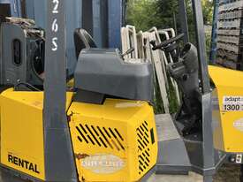 2t Aisle-Master Articulated Forklift - picture0' - Click to enlarge