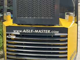 2t Aisle-Master Articulated Forklift - picture1' - Click to enlarge