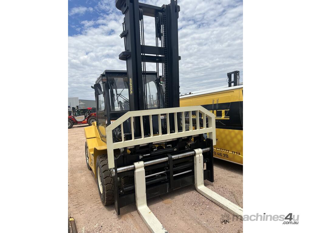 New 2022 yale Yale GDP70UX6 7 0T Diesel 2 Stage Forklift Counterbalance