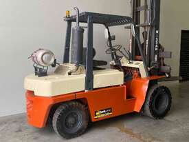 Nissan forklift Dual Wheel 4.0 tonne with 360 hydraulic  rotating clamp - picture0' - Click to enlarge