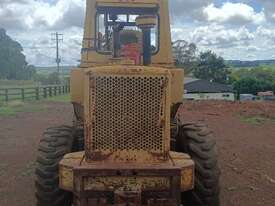 Cat Front End Loader - picture0' - Click to enlarge