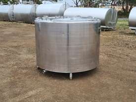 STAINLESS STEEL TANK, MILK VAT 1800lt - picture0' - Click to enlarge