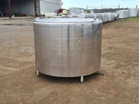 STAINLESS STEEL TANK, MILK VAT 1800lt - picture1' - Click to enlarge