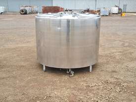 STAINLESS STEEL TANK, MILK VAT 1800lt - picture2' - Click to enlarge