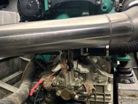 Volvo Penta D6 330 pair with gearboxs - picture2' - Click to enlarge