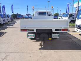 MITSUBISHI CANTER - picture2' - Click to enlarge