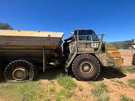 Caterpillar 730C Articulated Water Truck - picture0' - Click to enlarge