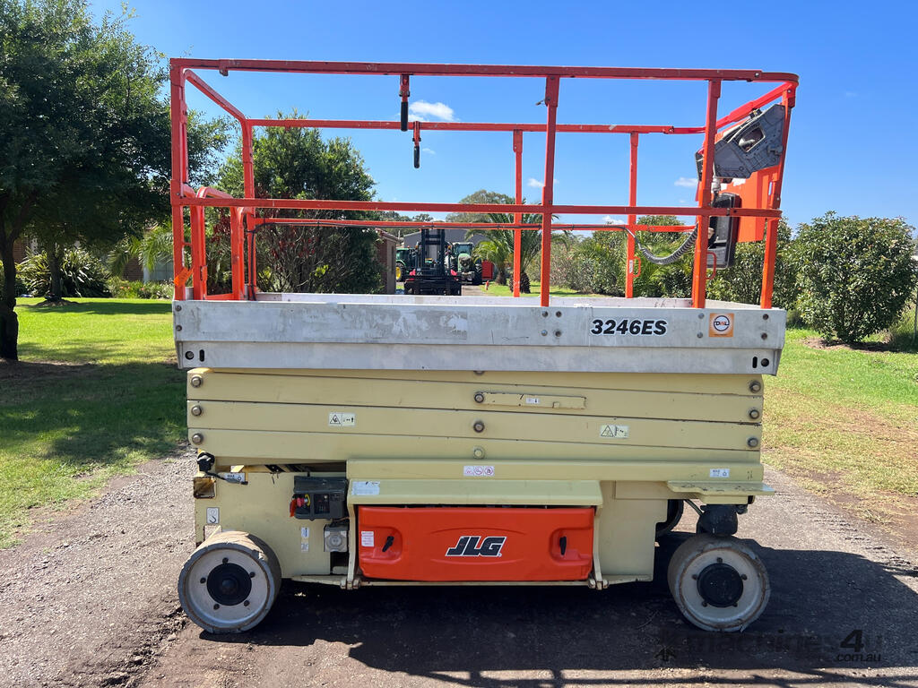 Used 2007 jlg 3246ES Electrical Scissor Lift in , Listed on Machines4u