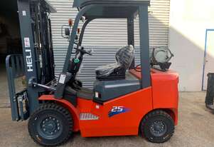 End Of Year Sale New 2.5ton LPG Container Stuffer