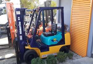 ACTIVE FORKLIFTS - 2008 Komatsu 1.8 Ton container entry forklift for sale- 4.3m mast solid tyres sid