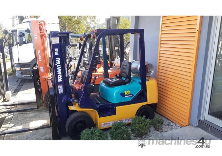 ACTIVE-FORKLIFTS-2008-Komatsu-