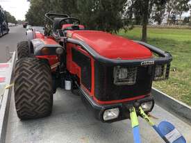 ANTONIO CARRARO - Low Profile Orchard / Vineyard Tractor  4WD 65HP (49Kw)  - picture0' - Click to enlarge