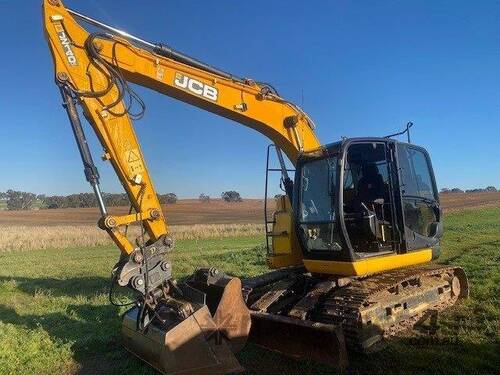 JCB JZ140LC Excavator for sale