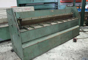 2.4m x 1.6mm Hydraulic Guillotine