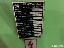 Prvomajska G-01V Milling Machine. Machine Number 01382469, Year: 1982, Mass 1500Kg, Operating Voltag - picture2' - Click to enlarge