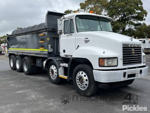 2005 Mack Metro Liner Tipper