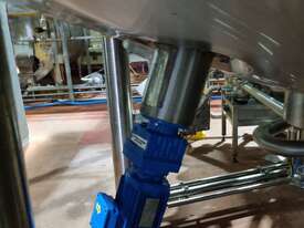 Sediment-Free Mixing with BE-10 Base Entry Agitators from FluidPro - picture1' - Click to enlarge