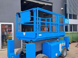 Rough Terrain Scissor Lift  - picture0' - Click to enlarge